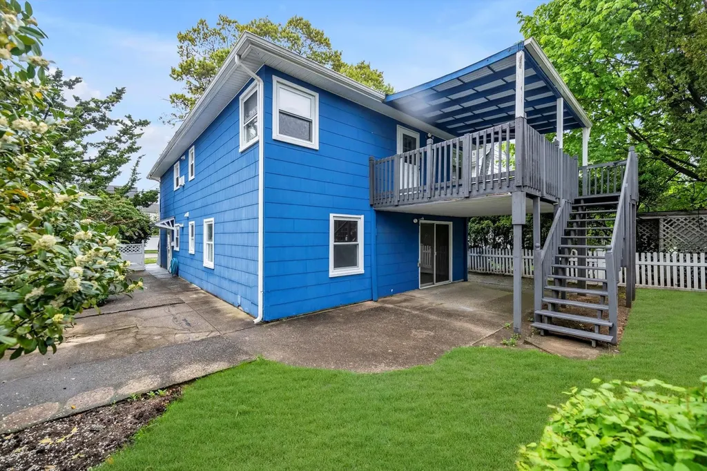 76 Melrose Avenue Lynbrook NY 11563