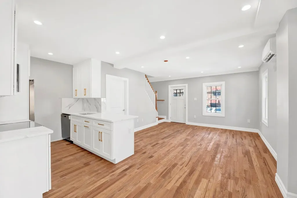 3780 Willett Avenue Bronx NY 10467