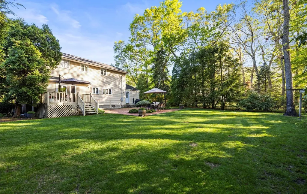 90 Gannet Drive Commack NY 11725