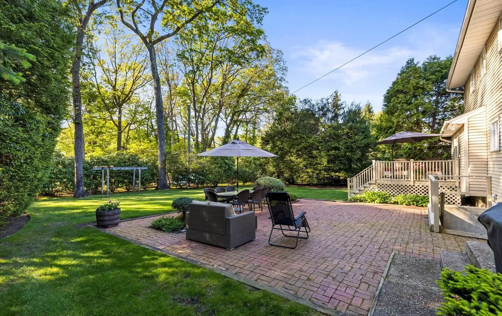 90 Gannet Drive Commack NY 11725