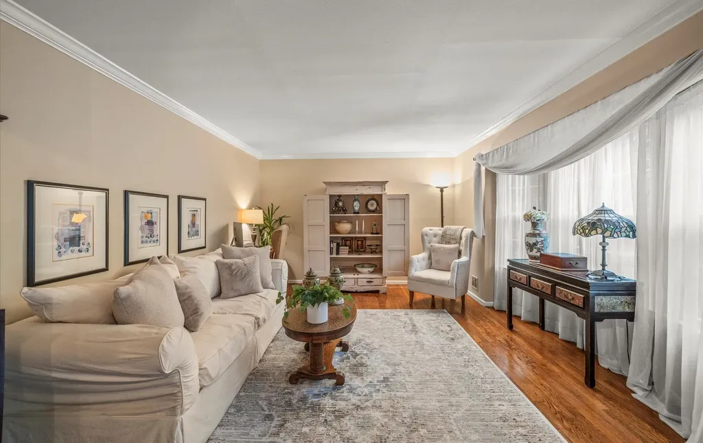 90 Gannet Drive Commack NY 11725