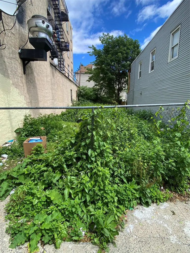 354 Riverdale Avenue Yonkers NY 10705