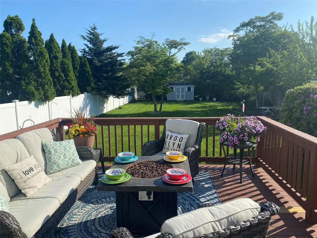 119 Floral Avenue Bethpage NY 11714