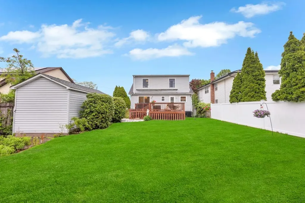 119 Floral Avenue Bethpage NY 11714