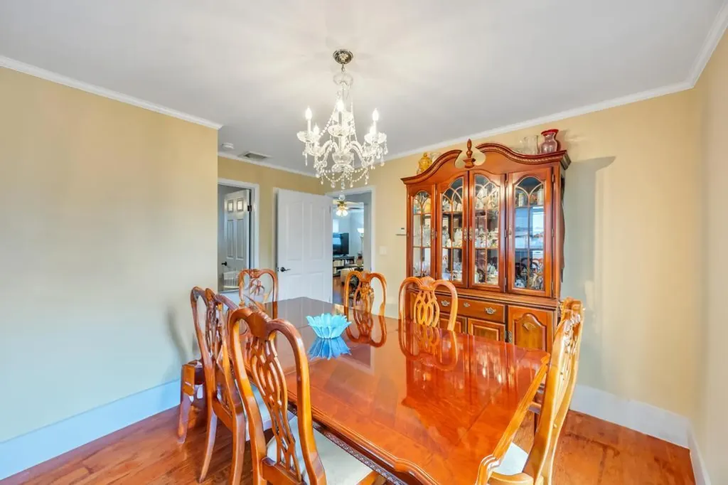 119 Floral Avenue Bethpage NY 11714