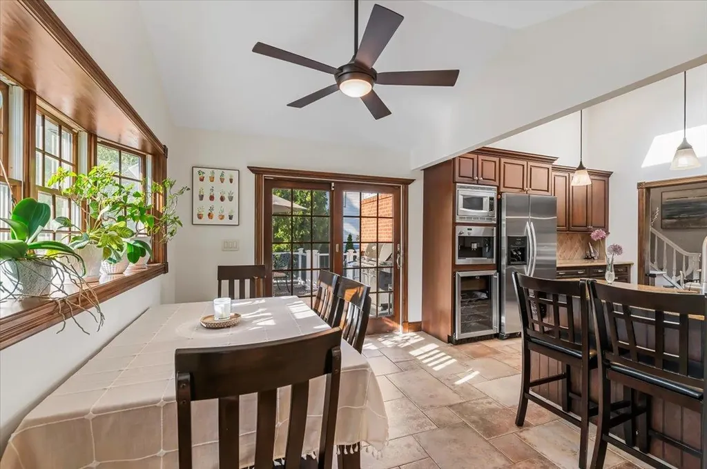20 Greene Drive Commack NY 11725