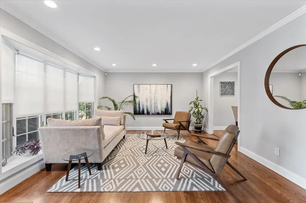 20 Greene Drive Commack NY 11725