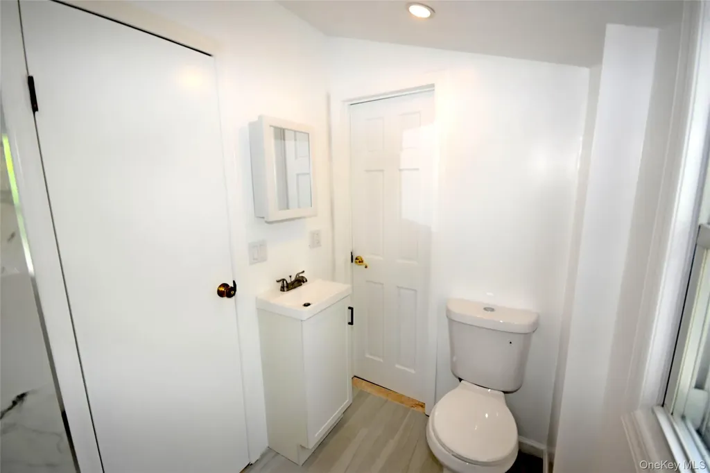 2198 Willow Street Wantagh NY 11793