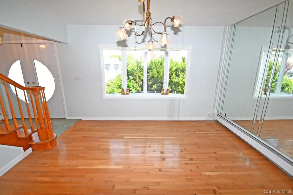 2198 Willow Street Wantagh NY 11793