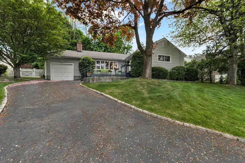 3 Columbia Road Ardsley NY 10502