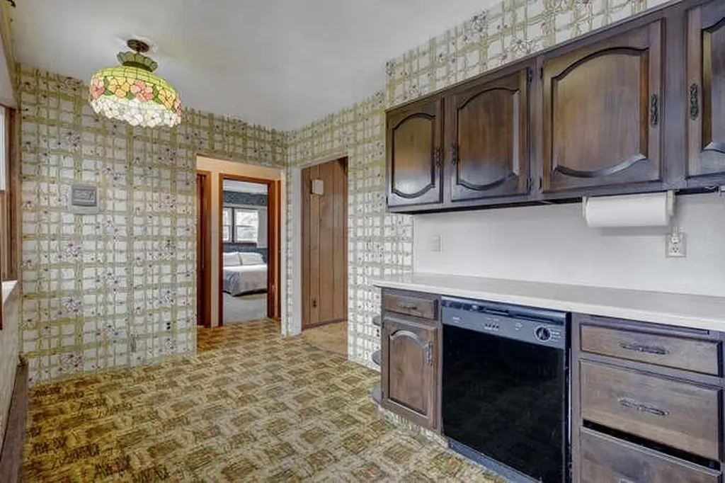 4 Hillcrest Drive Glen Head NY 11545