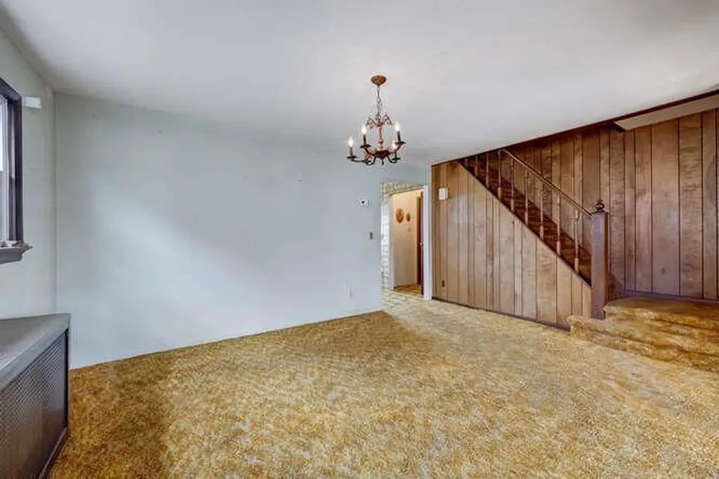 4 Hillcrest Drive Glen Head NY 11545