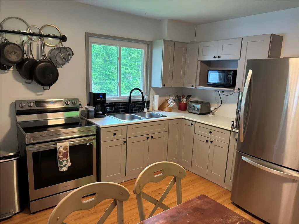 165 Haviland Road Poughkeepsie NY 12601