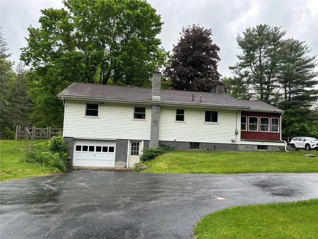 165 Haviland Road Poughkeepsie NY 12601