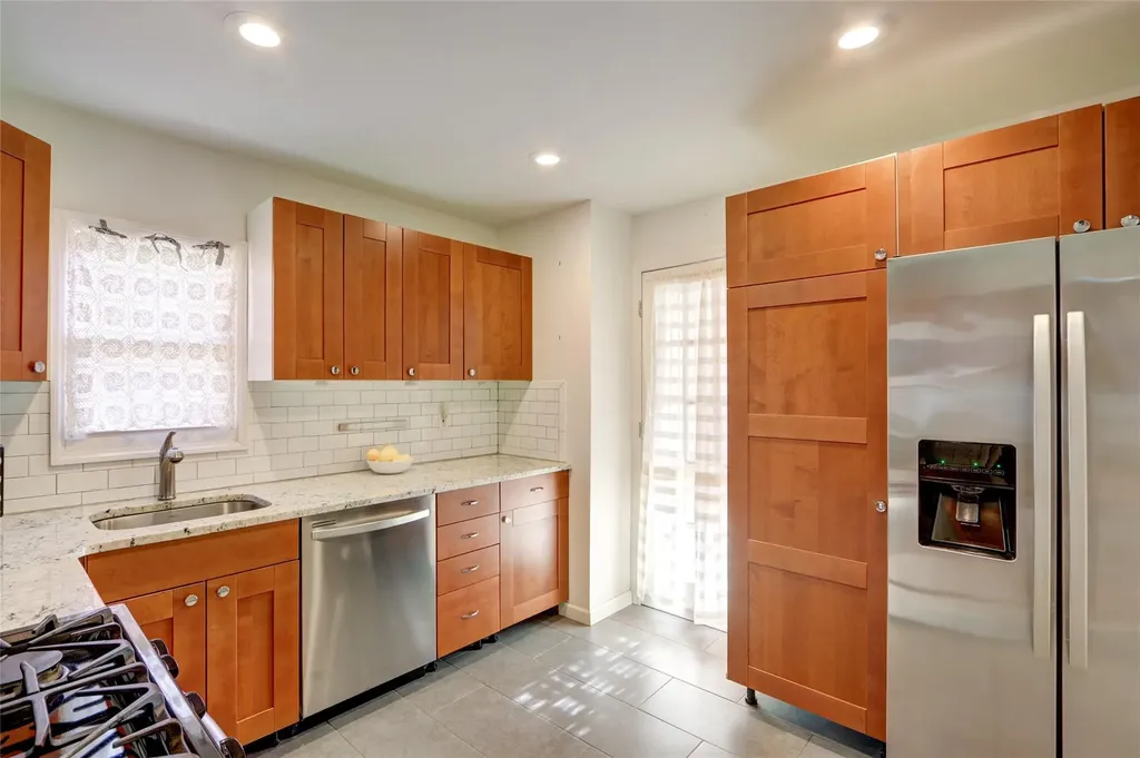 31 Ostend Road Island Park NY 11558