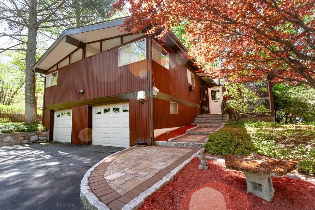 415 Furnace Dock Road Cortlandt NY 10567
