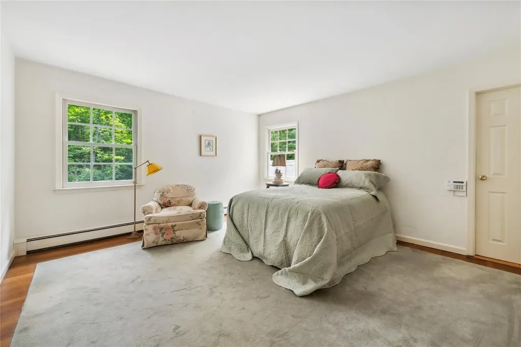 4 Brook Farm Circle Bedford NY 10506