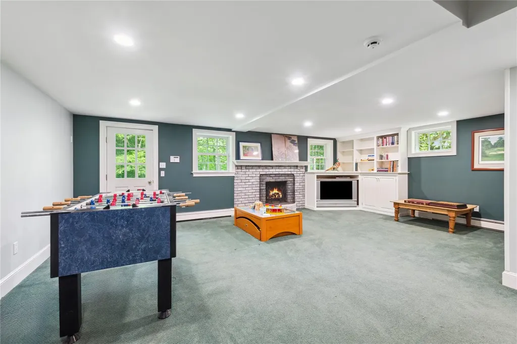 4 Brook Farm Circle Bedford NY 10506