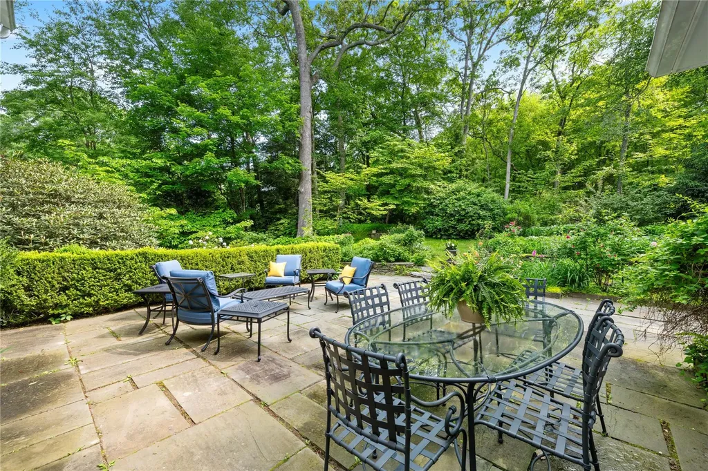 4 Brook Farm Circle Bedford NY 10506
