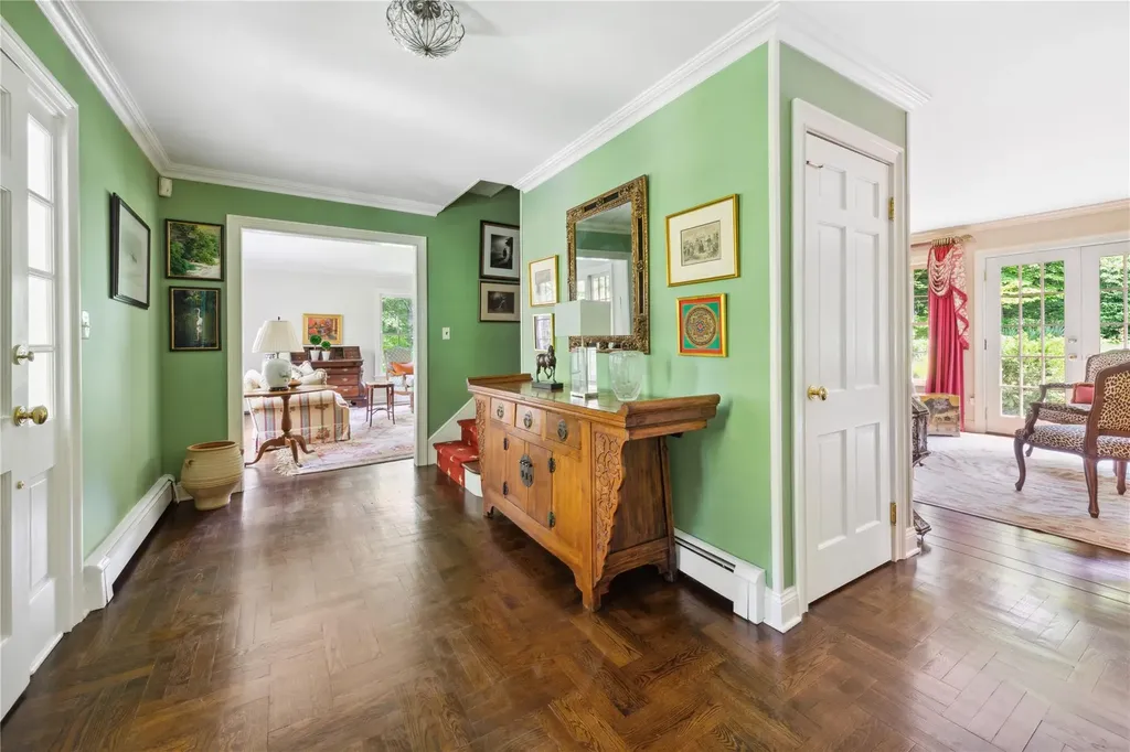 4 Brook Farm Circle Bedford NY 10506