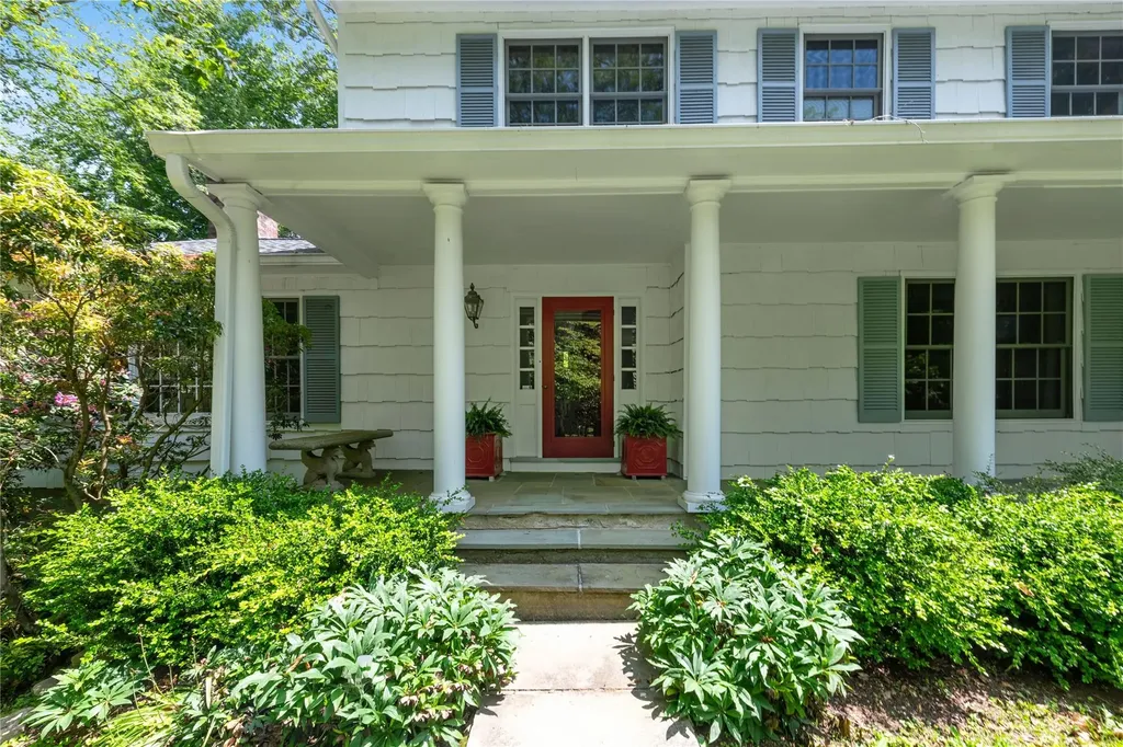 4 Brook Farm Circle Bedford NY 10506