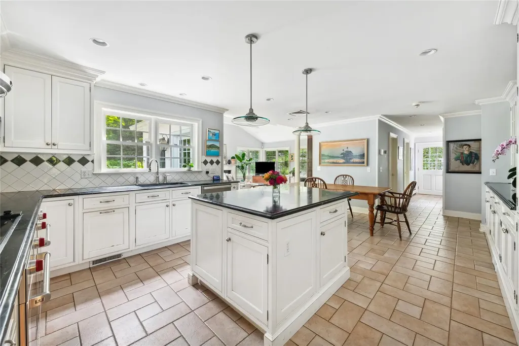 4 Brook Farm Circle Bedford NY 10506