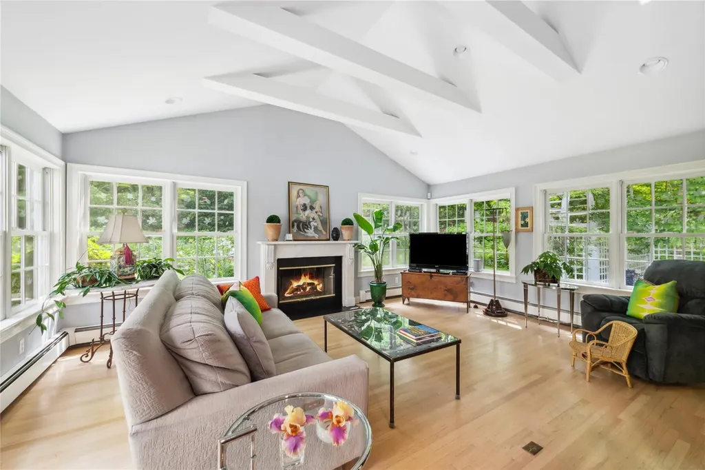 4 Brook Farm Circle Bedford NY 10506