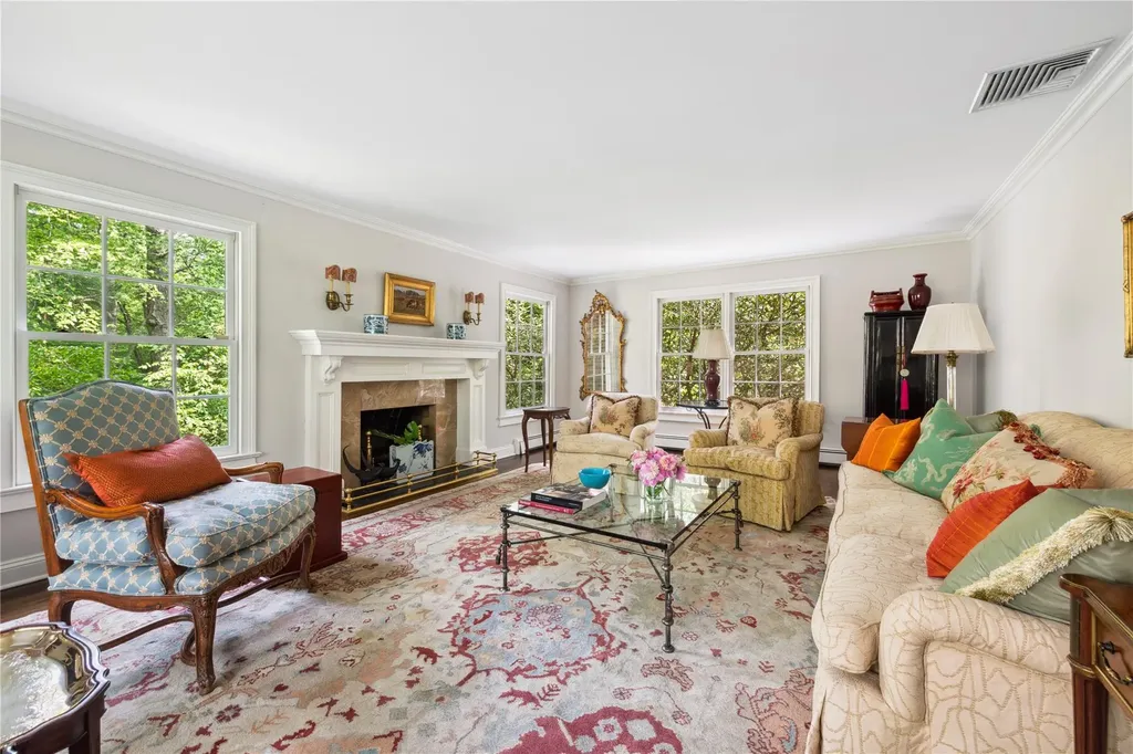 4 Brook Farm Circle Bedford NY 10506