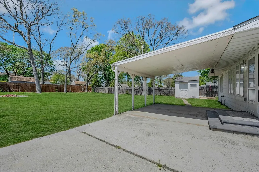131 Stanley Drive Centereach NY 11720