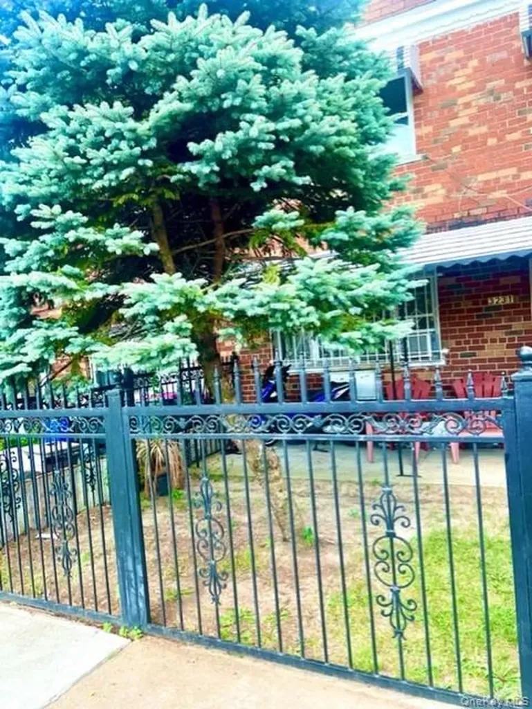 3231 Grace Avenue Bronx NY 10469