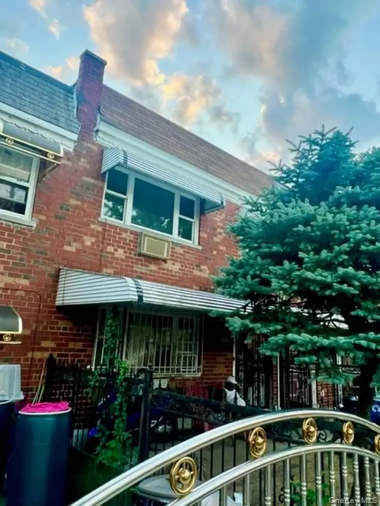 3231 Grace Avenue Bronx NY 10469