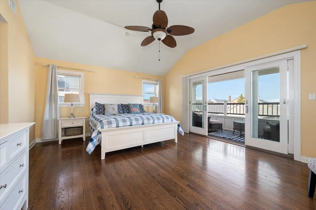 95 Illinois Avenue Long Beach NY 11561