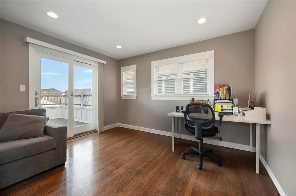 95 Illinois Avenue Long Beach NY 11561