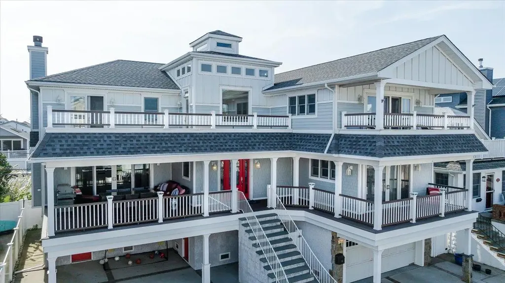 95 Illinois Avenue Long Beach NY 11561