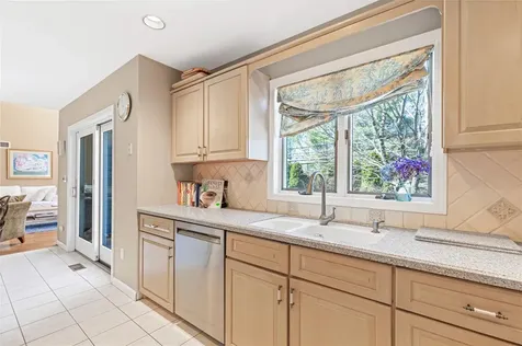 11 Castle View Court Rye Brook NY 10573