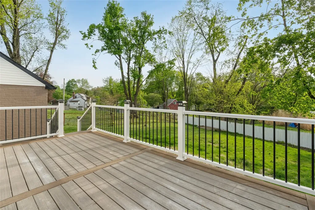 7 Briarwood Drive Poughkeepsie NY 12601