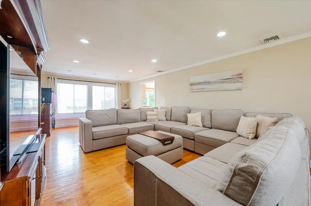 9 Walnut Avenue Patchogue NY 11772