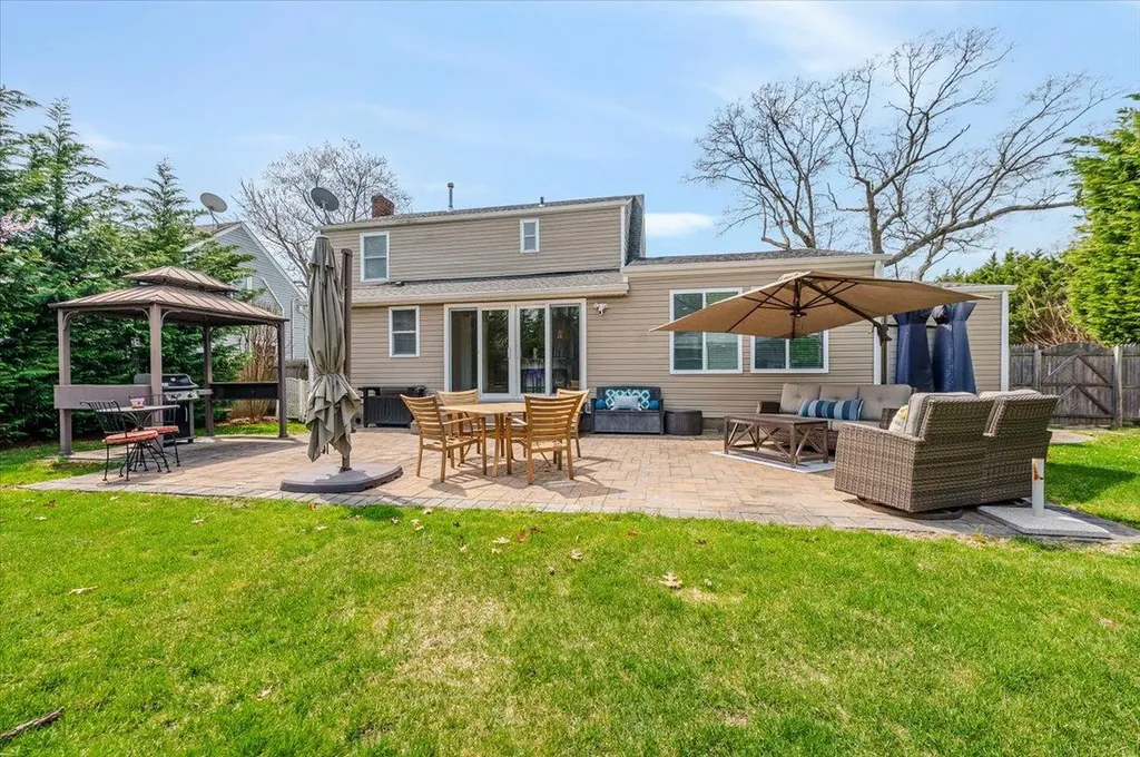 9 Walnut Avenue Patchogue NY 11772