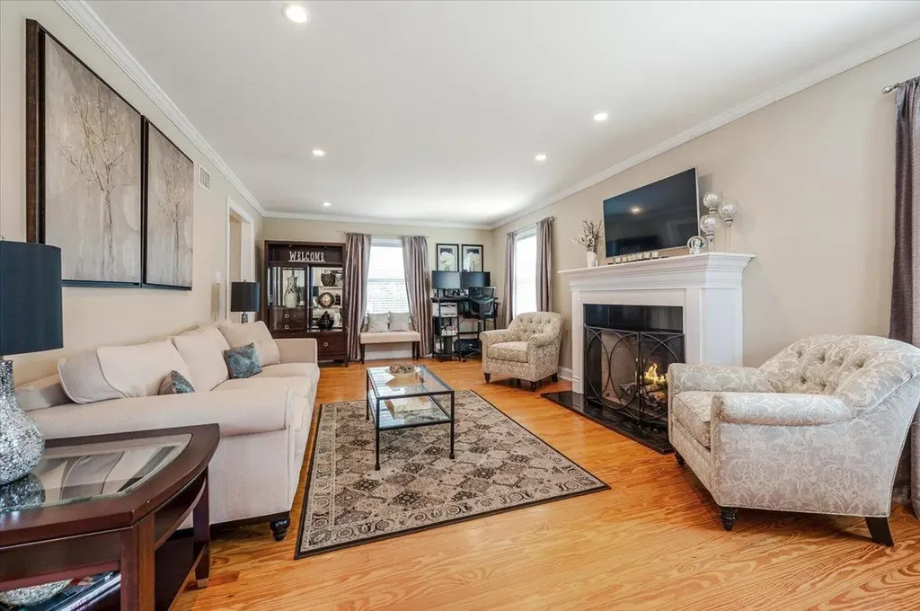 9 Walnut Avenue Patchogue NY 11772