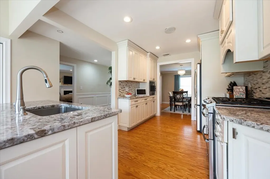 9 Walnut Avenue Patchogue NY 11772