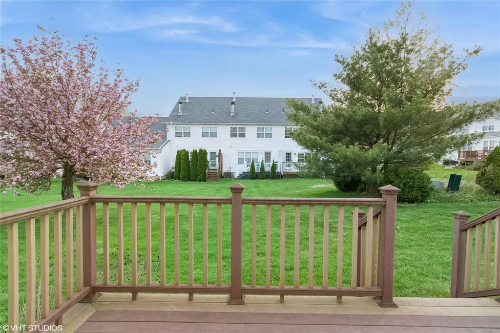 53 Mohawk Trail Pawling NY 12564