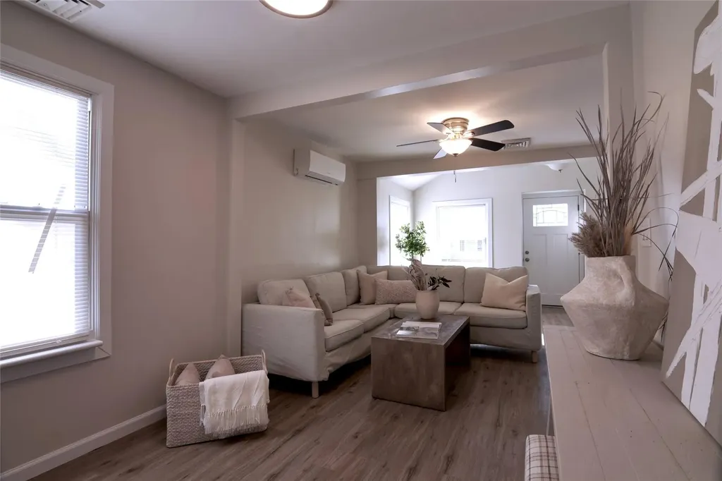 18 Cedar Road E Mastic Beach NY 11951