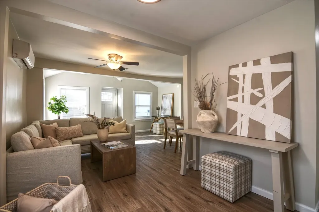 18 Cedar Road E Mastic Beach NY 11951
