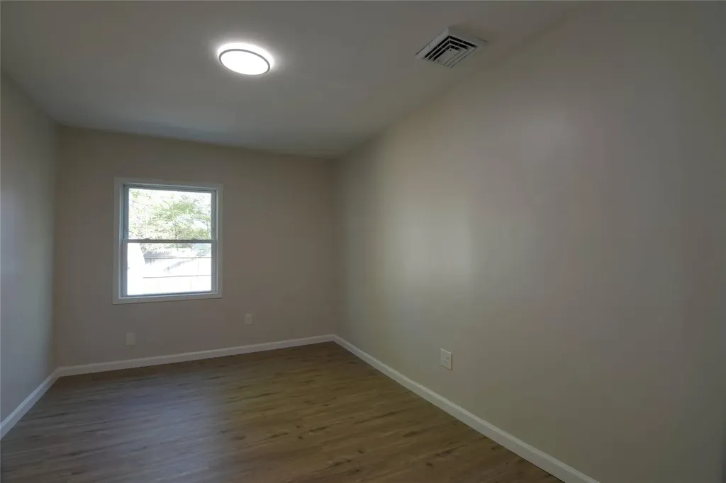 18 Cedar Road E Mastic Beach NY 11951