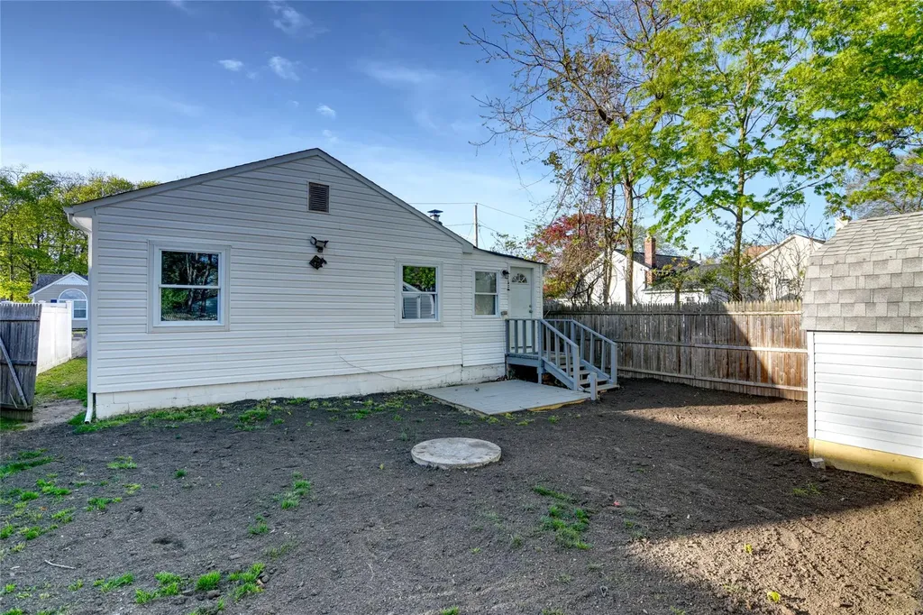 18 Cedar Road E Mastic Beach NY 11951
