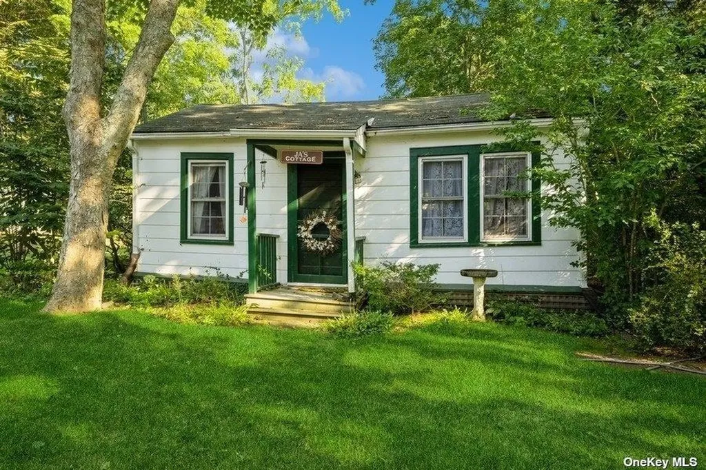 57020 Route 25 Southold NY 11971