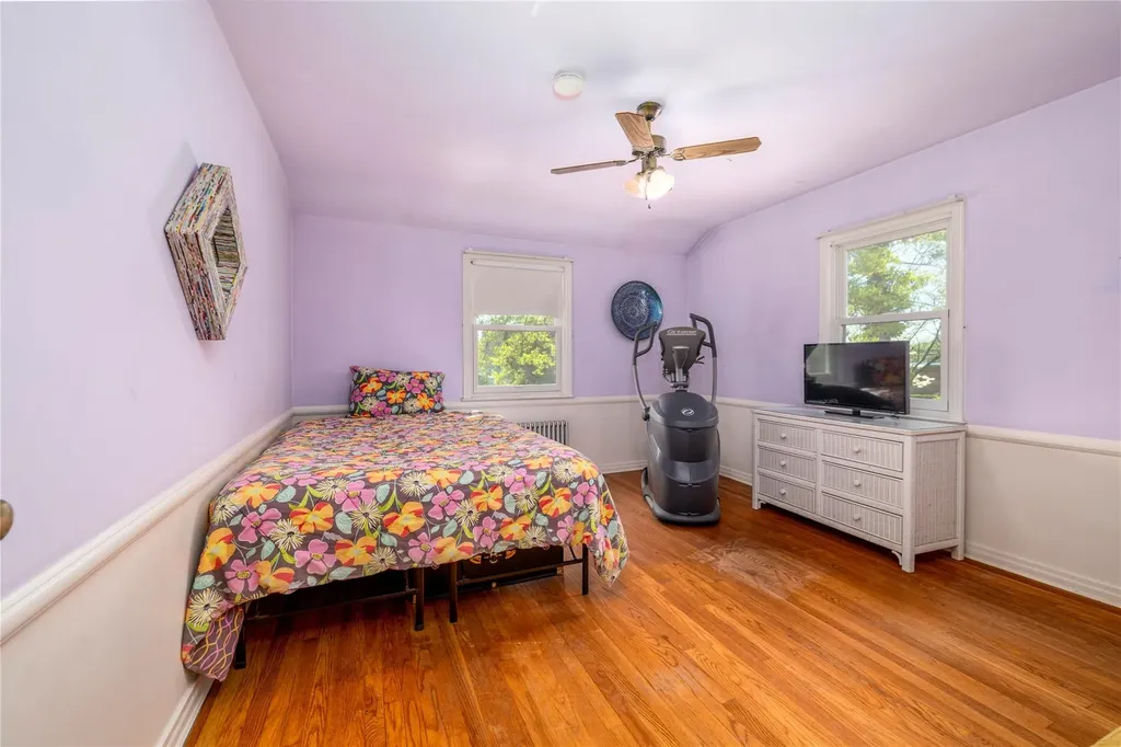 15 Ilsley Place Malverne NY 11565