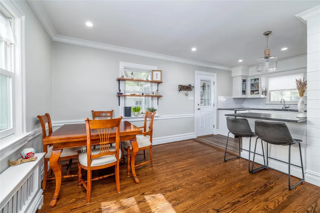 15 Ilsley Place Malverne NY 11565