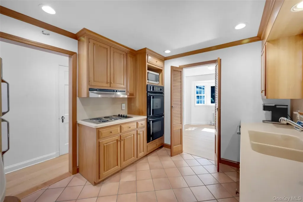 355 Sprain Road Yonkers NY 10710