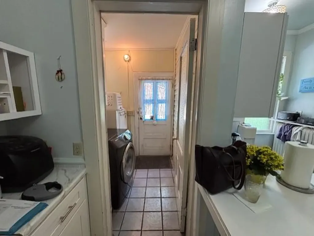 37 Garfield Place Poughkeepsie NY 12601